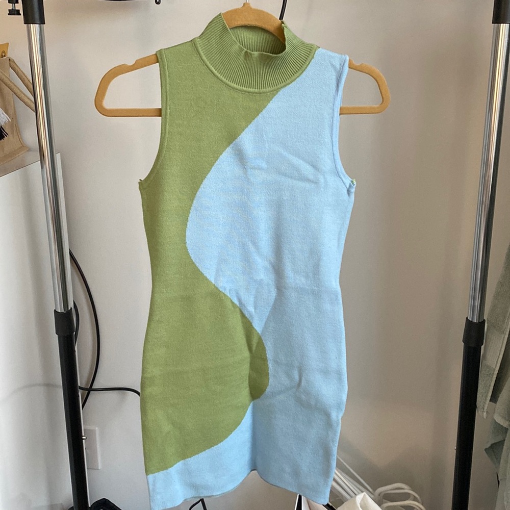 Women’s Swirl Dress